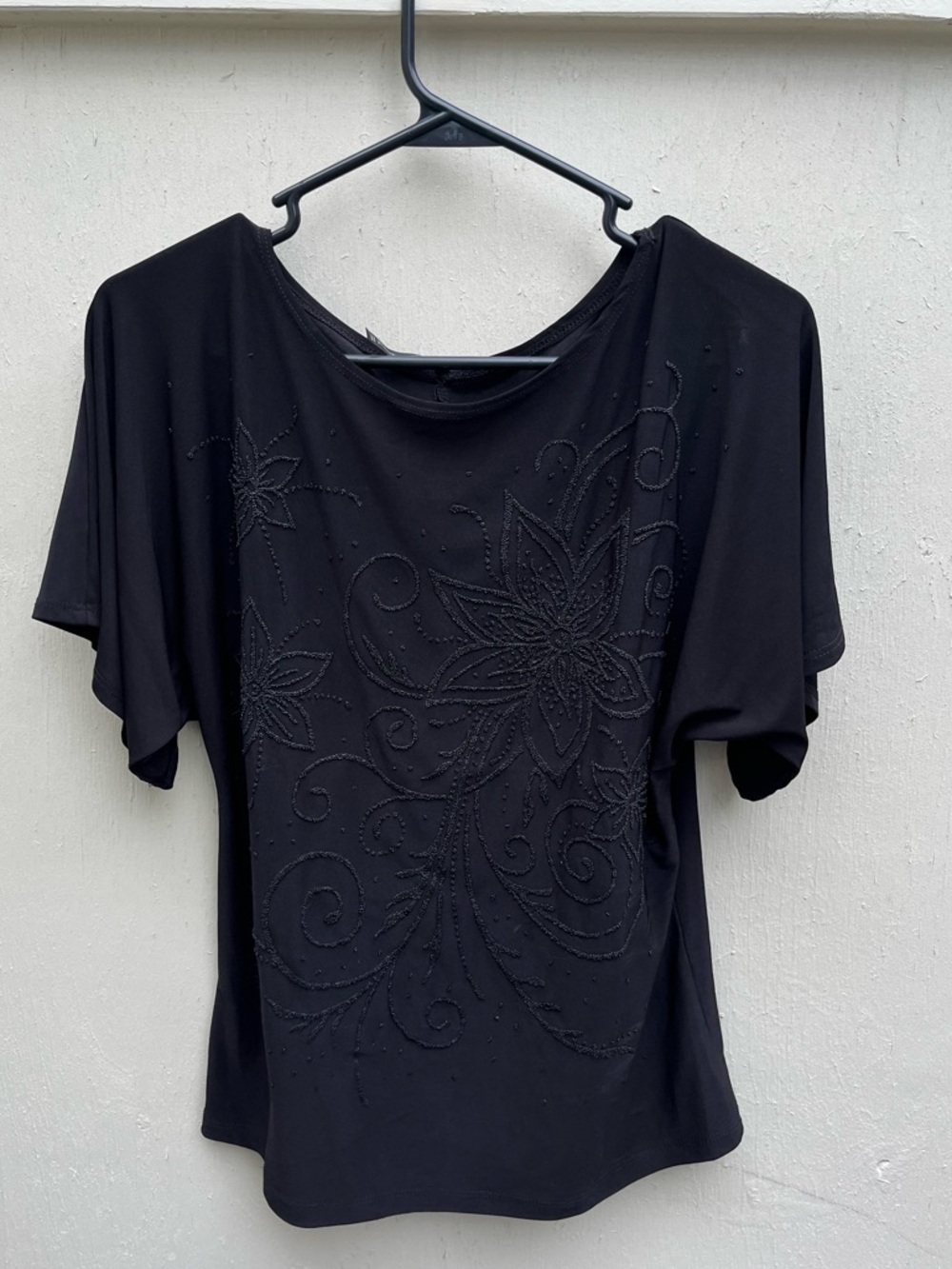 Short-Sleeve Black Embellished Floral Tee